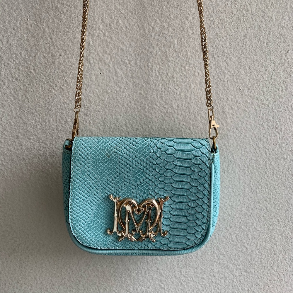Turquoise purse.